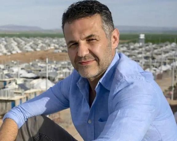 خالد حسیني طالبانو ته: د نجونو پر زدکړو بندیز لرې کړئ