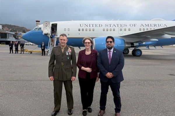 د مادورو تر نیونې وروسته؛ د امریکا پوځي پلاوي د لومړي ځل لپاره ونزویلا ته سفر کړی