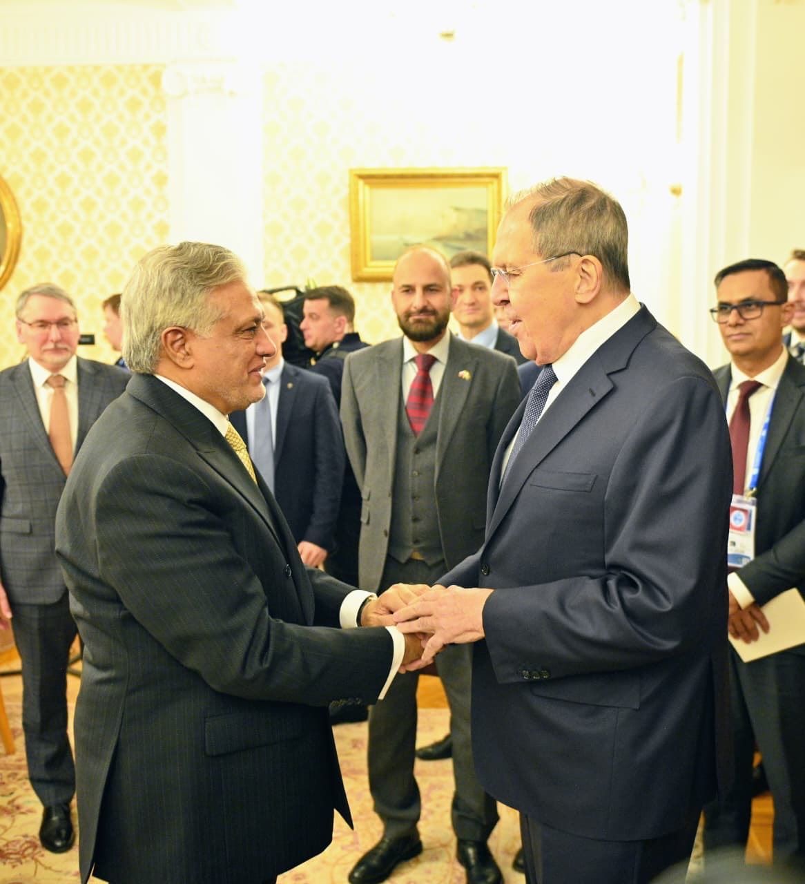 سفیر پاکستان: در صحبت با مقامات روسی، مسئله حکومت فراگیر در افغانستان را مطرح کرده‌ایم