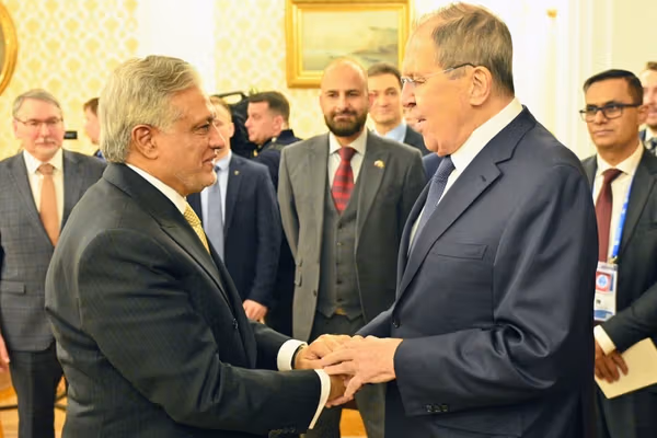 سفیر پاکستان: در صحبت با مقامات روسی، مسئله حکومت فراگیر در افغانستان را مطرح کردهایم