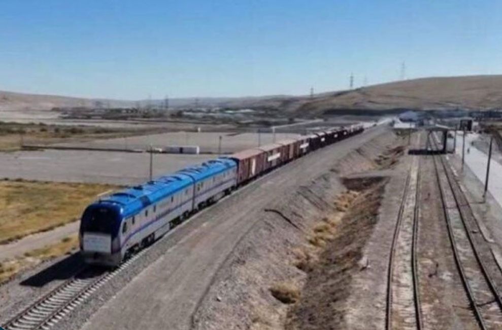 طالبان: تېره اونۍ د اوسپنې پټلۍ له لارې تر ۱۵۰ زره مټریک ټنه زیات انتقالات شوي