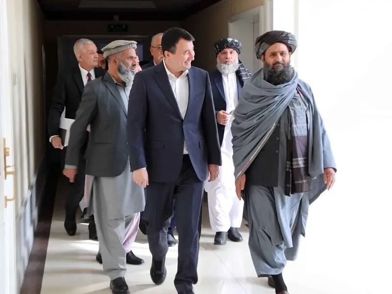 رویټرز: طالبان د روسیې تېلو ته په پام سره د سیمه ییزې انرژۍ تجارتي مرکز پلانول غواړي