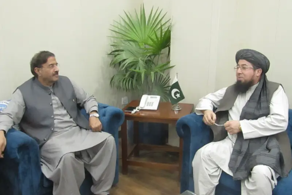 Sindh Police Allegedly Detain Afghans Holding Legal Documentation