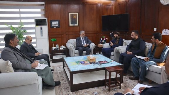 په اسلام اباد کې د طالبانو سفارت: پاکستاني چاروکو د افغان محصلینو د ستونزو د حل ژمنه کړې