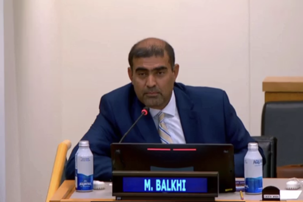 وزير التعليم السابق يحذر من تحول المدارس إلى نظام "طالباني"