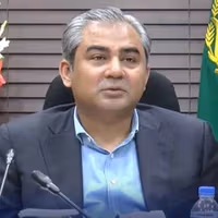 محسن نقوي: په روانه اونۍ کې د ناقانونه افغانانو د موندلو او بېرته ستنولو لړۍ پیل کوو