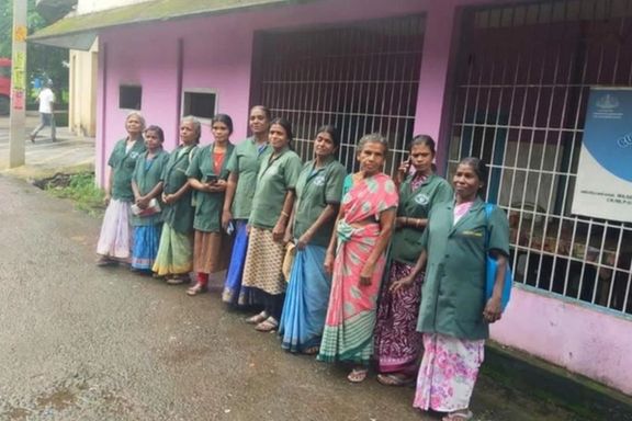 زنان زبالهیاب هندی در یک بازی بختآزمایی بیش از یک میلیون دالر برنده شدند