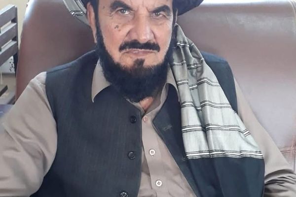 ناپېژانده وسلهوالو په شمالي وزیرستان کې یو قومي مشر او د هغه موټر چلوونکی وژلی