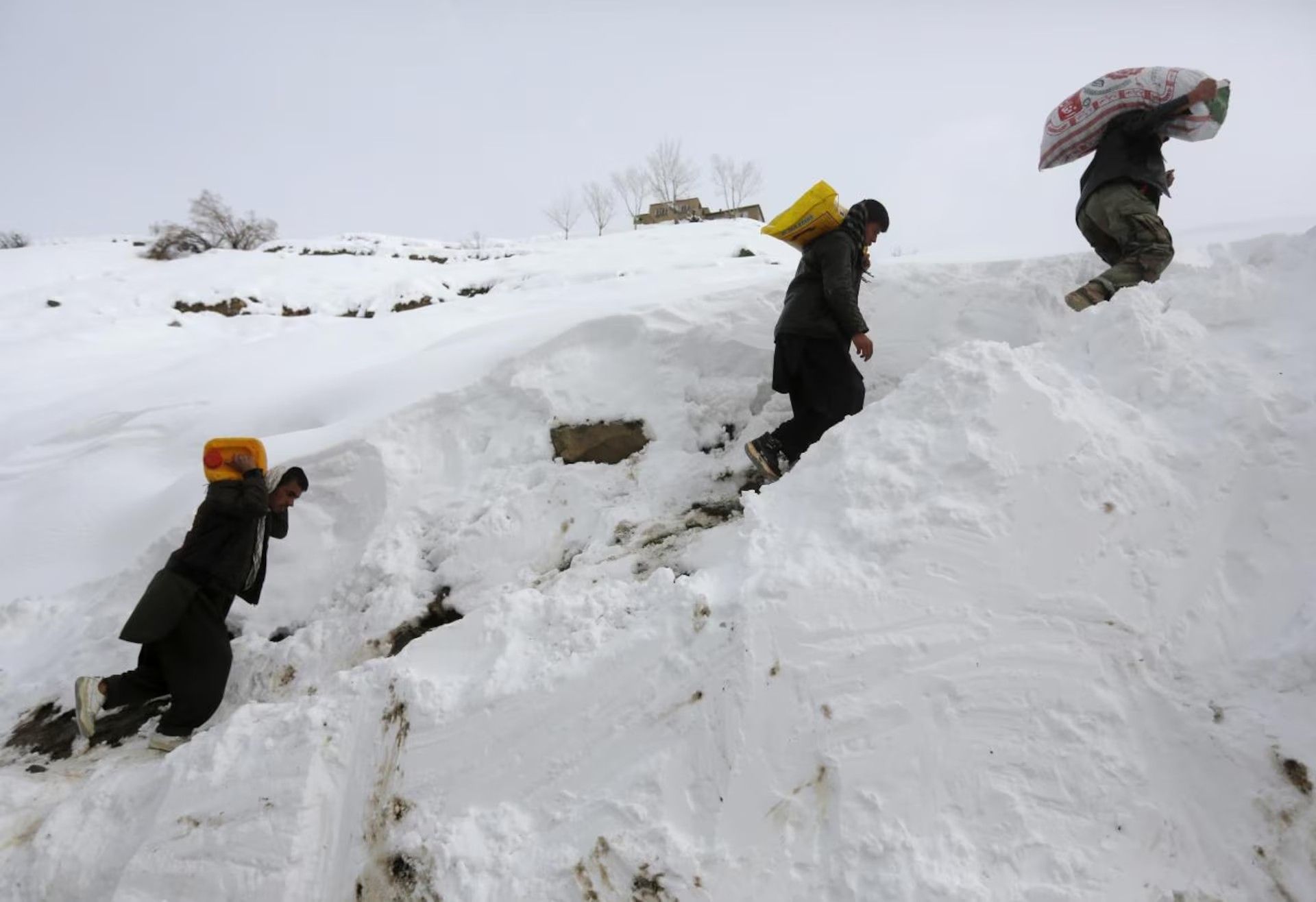 سازمان ملل: بارندگی و برف‌باری‌های پیهم در شرق افغانستان بحران سوءتغذیه را تشدید می‌کند