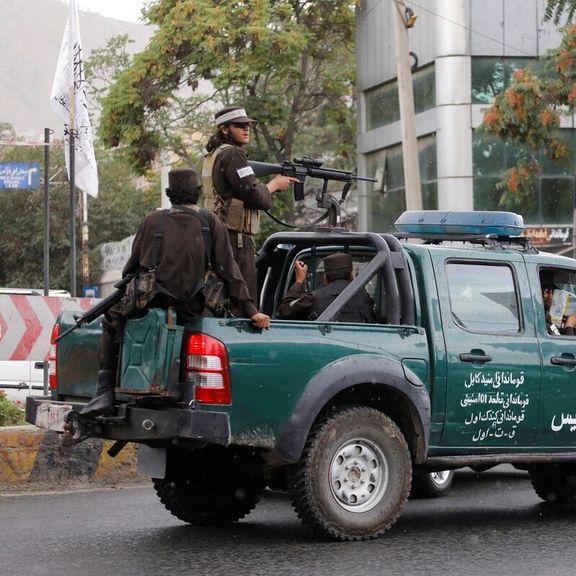 طالبان میگوید از «مخفیگاه داعش در کابل واسکتهای انتحاری و پول» ضبط کرده است