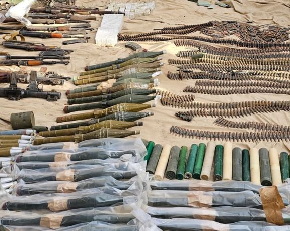 طالبان وایي په دوو ولایتونو کې یې ګڼ شمېر وسلې او مهمات نیولي دي