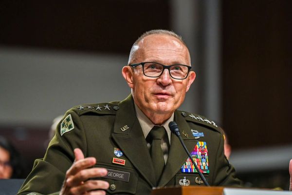 د امریکا د جګړې وزارت: جنرال رېنډياې جورج به ډېر ژر د پوځ له لوی درستیزۍ ګوښه شي