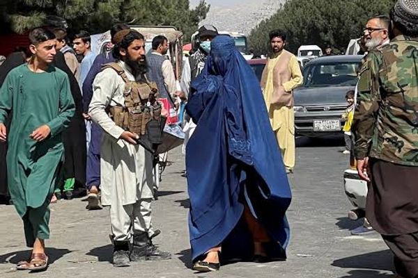 ملګري ملتونه: طالبانو د ښځو او نجونو پر ضد تر ۸۰ ډېر رسمي فرمانونه صادر کړي