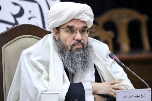 شهاب الدین دلاور له نورو ولایتونو څخه د روغتون ودانۍ پلان او مرستې خپلې ولسوالۍ ته لېږدولي