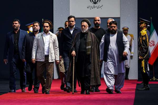 چگونه جمهوری اسلامی جریانهای متضاد افغانستان را مدیریت میکند؟