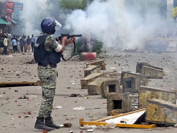 بنګله دېش کې د حکومت ضد لاریونونو پر مهال د مړو شمېر ۳۰۰ تنو ته ورسېد