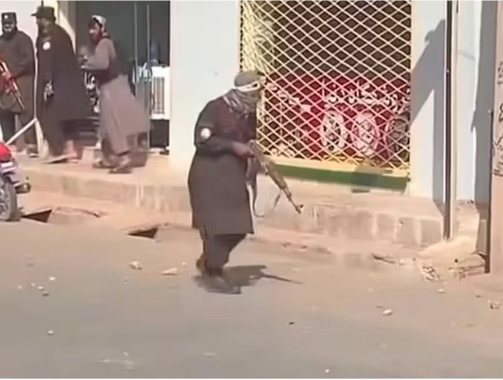 د سولې او ازادۍ غورځنګ په هرات کې له ښځو سره د طالبانو چلند «جنایت» بللی دی
