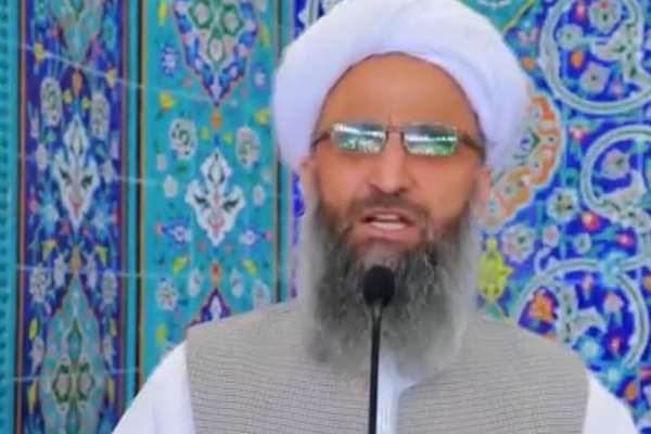 شعار مرگ بر طالبان در مسجد روضه شریف