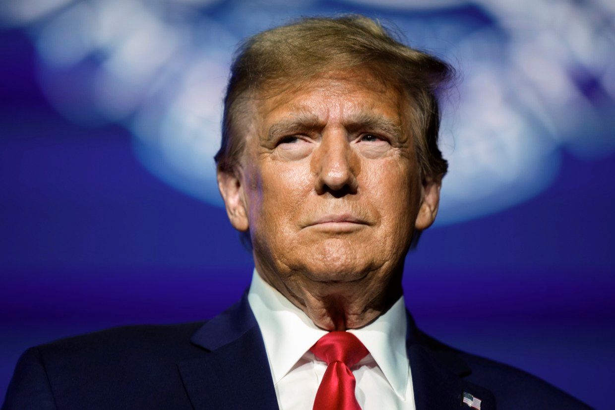 ترامپ برای توقف برنامه اتمی جمهوری اسلامی گزینه 'حمله نظامی' را هم بررسی می‌کند