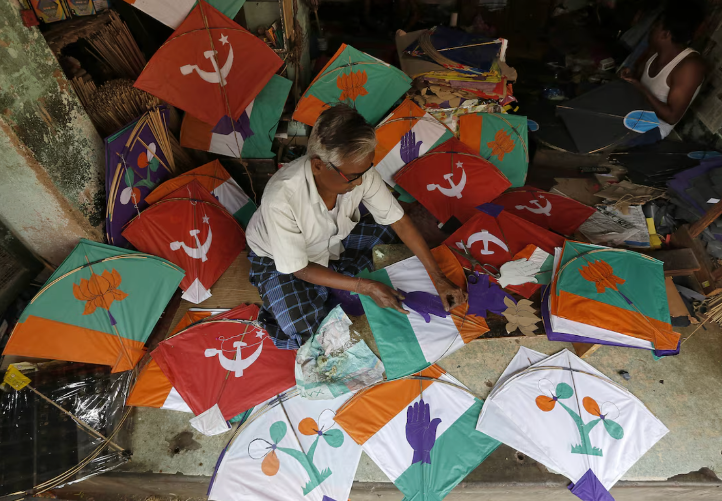 د هند ټاکنې: د نړۍ ترټولو لویې ډیموکراسۍ کې ټاکنې څنګه ترسره کیږي؟