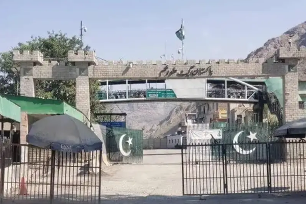 In View of Elections, Pakistan Temporarily Seals Borders With Afghanistan And Iran