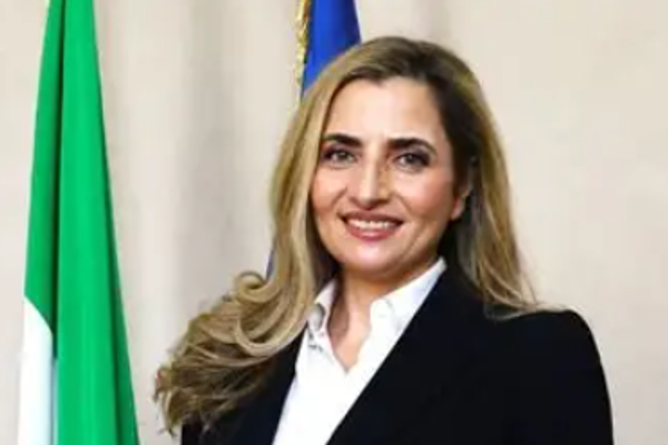 ایران د سپاه پاسداران په تړاو د څرګندونو له امله د ایټالیا سفیره احضار کړه