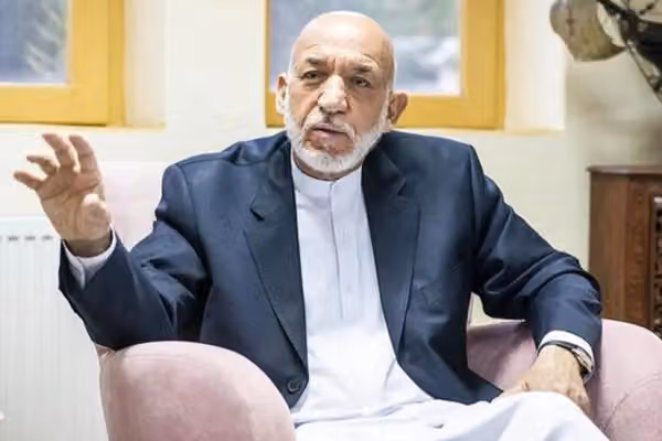 کرزی وايي چې اوس طالبانو ته د رسمیت ور کولو وخت نه دی