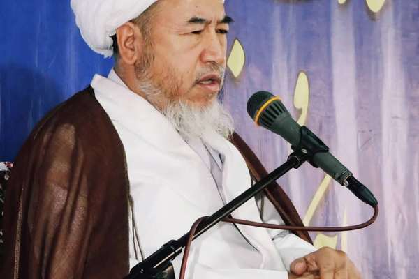 Taliban Pressure Is Driving People Away From The Government, Says Senior Shia cleric