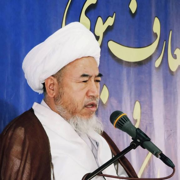 مرجع تقلید شیعیان میگوید مردم از دست طالبان اشک میریزند