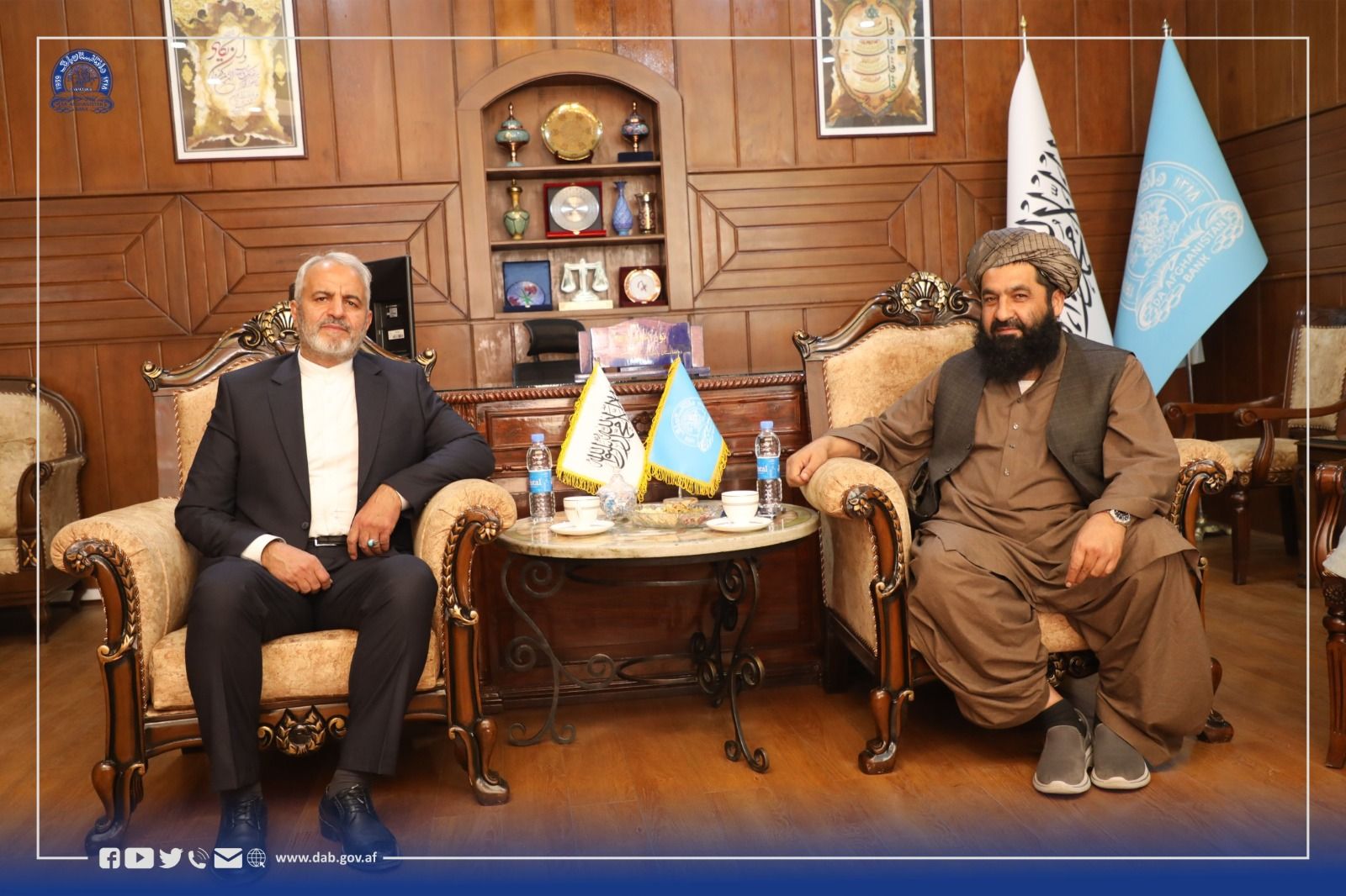 مقام‌های طالبان و جمهوری اسلامی درباره همکاری‌های بانکی گفت‌وگو کردند