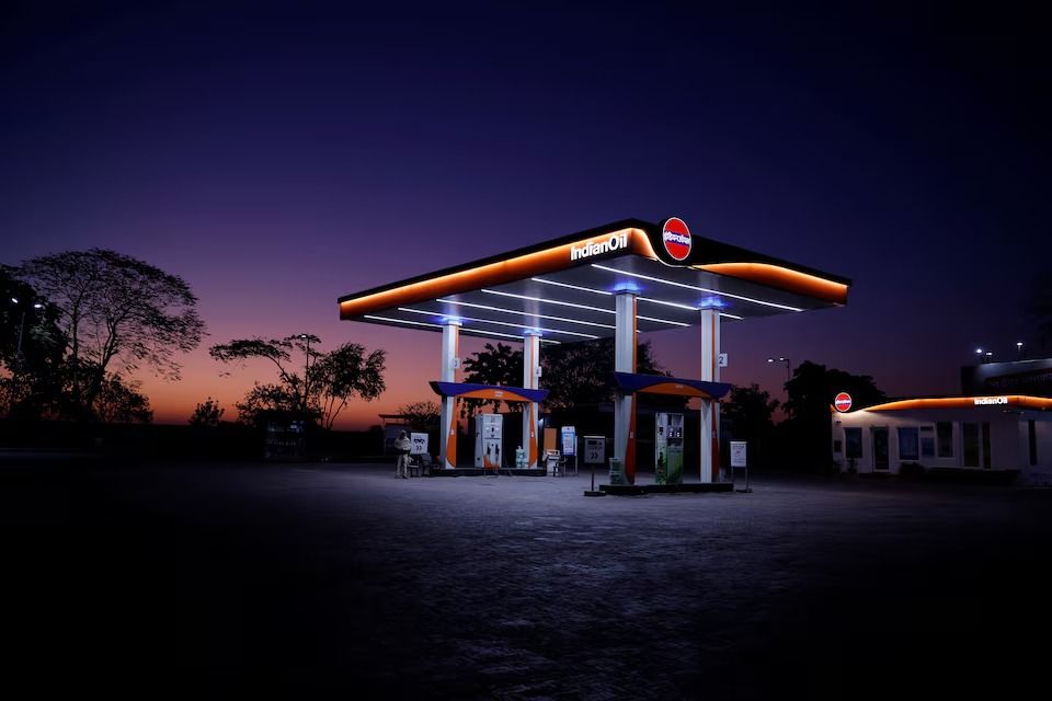 هند پس از تهدید تعرفه‌های سنگین امریکا، خرید نفت از روسیه را 'متوقف کرده است'