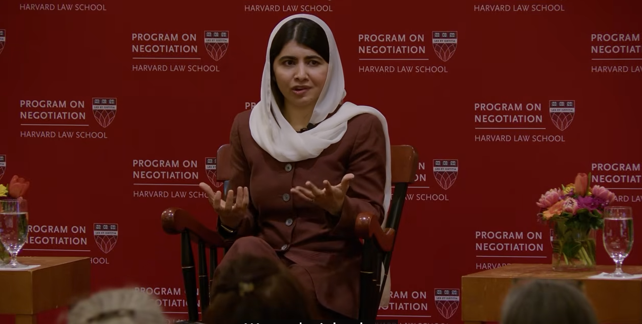 ملاله یوسفزۍ: له طالبانو سره په هر ډول خبرو کې باید د ښځو پر حقونو جوړجاړی ونه شي