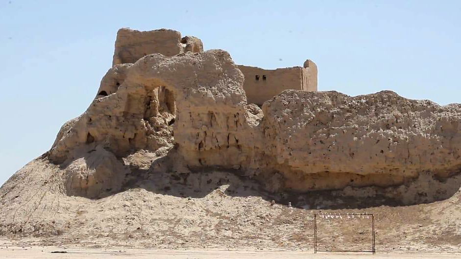 طالبانو په نیمروز کې د تاریخي ځایونو د غېرقانوني کېندنو په تړاو ۹ کسان نیولي دي