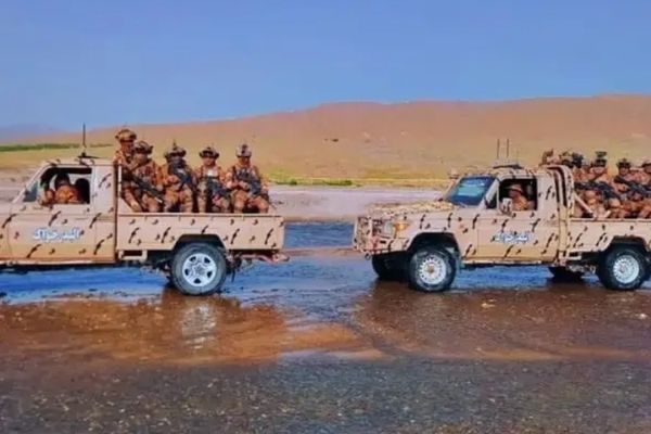 Taliban's Special Suicide Unit Patrols Afghan-Pak Border In Kandahar