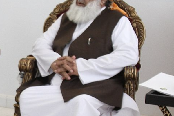 مولانا فضل الرحمن يرحب بـ«الرسائل الإيجابية» الصادرة عن طالبان تجاه إسلام آباد