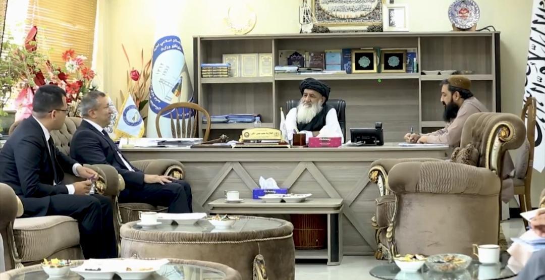 د طالبانو ټولګتو وزیر او د ترکمنستان سفیر د اوسپنې پټلۍ د انتقالاتو پر زیاتوالي غږېدلي