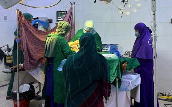 روغتیاپالان: د ښځینه ډاکټرانو کمښت د ټپي شویو ښځو درملنه له ستونزو سره مخ کړې ده