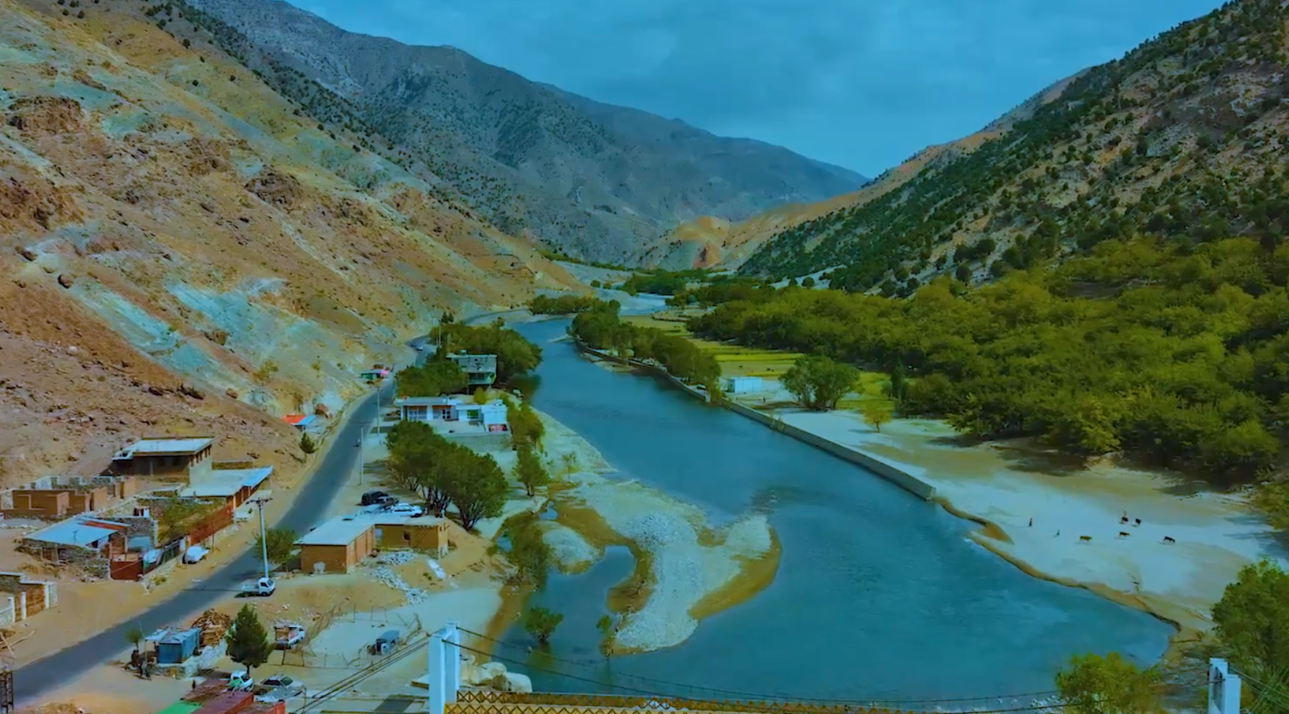 طالبانو په پنجشېر کې خپل امنیتي حضور او محدودیتونه زیات کړي دي