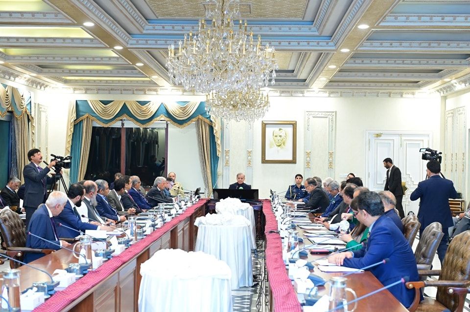 د پاکستان نوي حکومت د کورنیو، بهرنیو، دفاع، مالیې او یوشمېر نورو وزارتونو ته وزیران ونومول