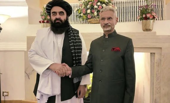 الهند تدين هجوم باكستان وتقف إلى جانب طالبان