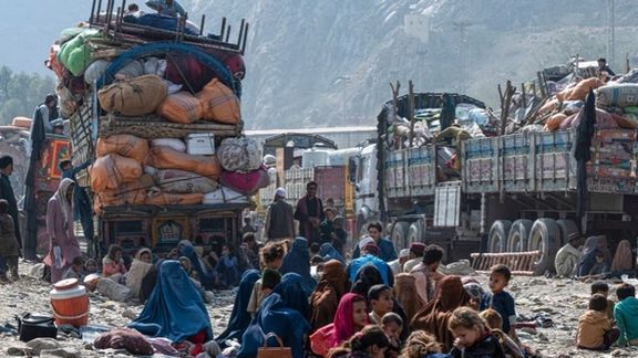 د ملګرو ملتونو کارپوهان: پاکستان باید د افغان کډوالو جبري ستنولو پروسه ودروي