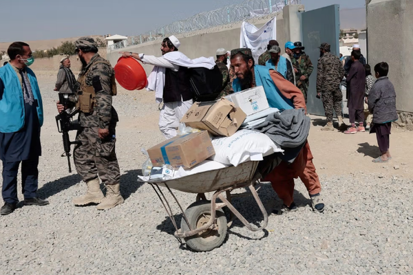 الأزمة الغذائية تضرب 14 مليوناً في أفغانستان وعدة دول مع تراجع الدعم الإنساني