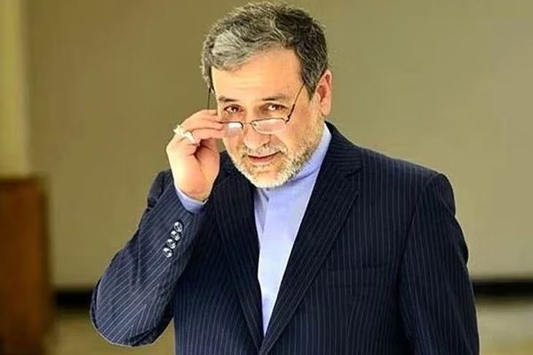 عباس عراقچی درباره مکانیسم ماشه با وزیران خارجه سه کشور اروپایی گفتوگو کرد
