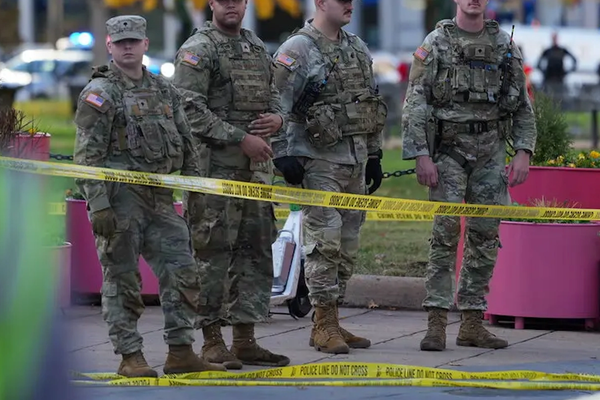 د سيایاې مشر: د ملي ګارډ پر عسکرو بریدګر، افغانستان کې له امریکایي ادارو سره دنده لرله