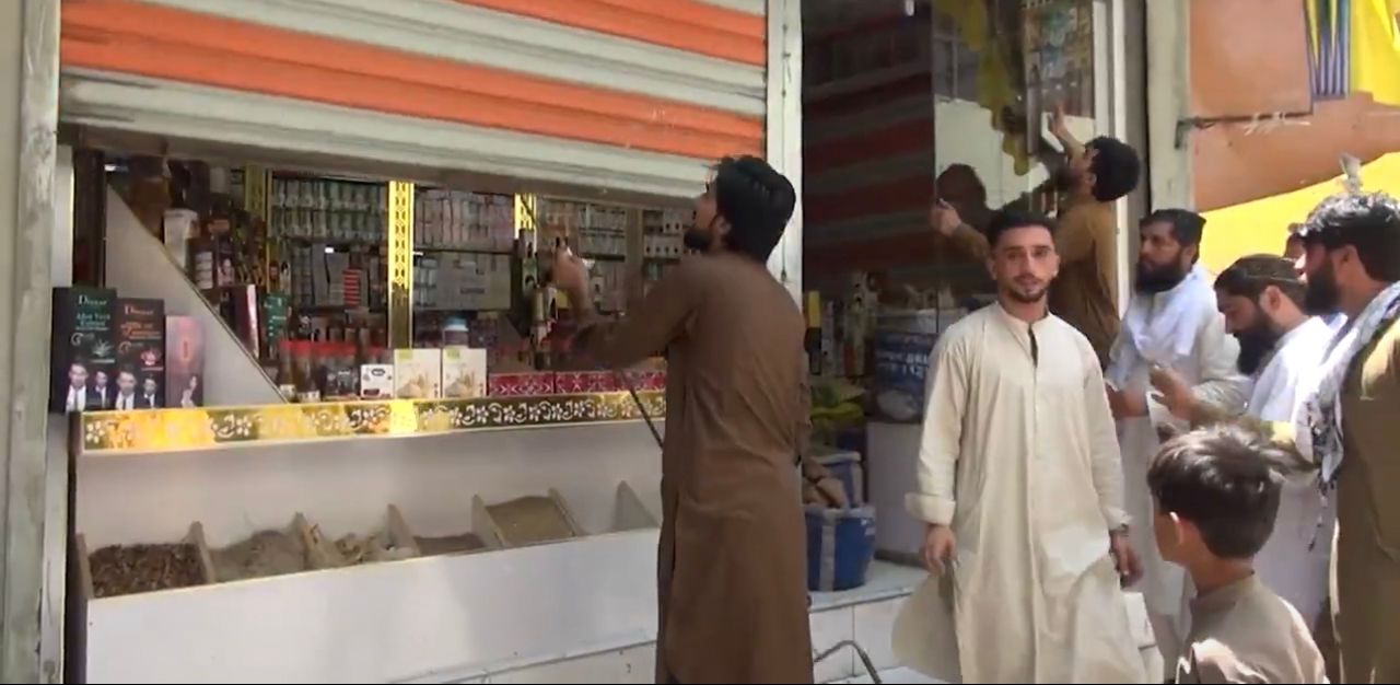 د طالبانو روغتیا وزارت په ننګرهار کې د یوناني‌ درملو یوشمېر هټۍ وتړلې