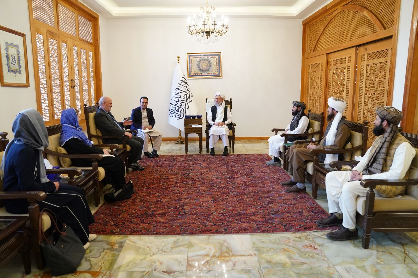 طالبان: د ملګرو ملتونو استازي ژمنه کړې، چې له طالبانو سره به د نړۍ ناسم پوهاوی لرې کړي