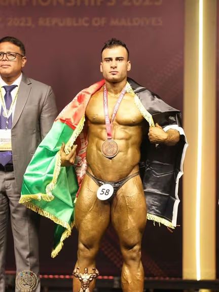 طالبانو د بدن‌ جوړونې یو مډال‌ګټونکی د ږیرې لنډولو له امله نیولی او بیا یې خوشې کړی