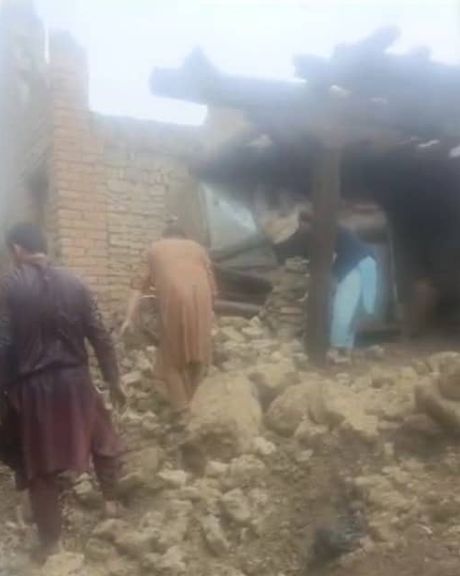 په ننګرهار ولایت کې د وروستیو ورښتونو له امله په دوو جلا پېښو کې ۳ تنو ته مرګژوبله اوښتې