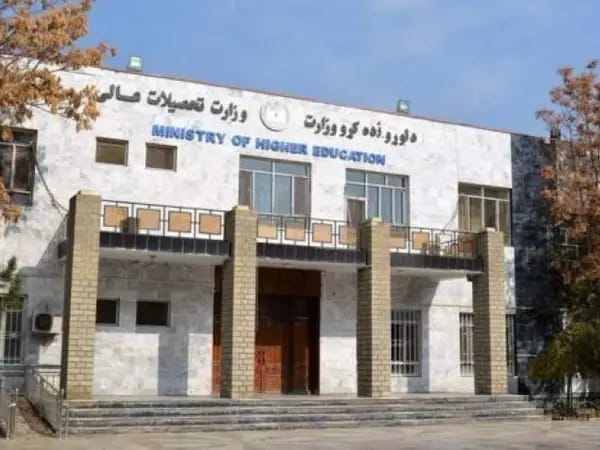 طالبان: معاش استادان مقاطع ماستری و دکترا از بودجه وزارت تحصیلات عالی پرداخت می‌شود