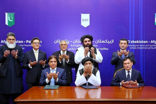 اتفاق تاريخي: سكة حديد «ترانس-أفغان» تربط أوزبكستان بموانئ باكستان مروراً بأفغانستان